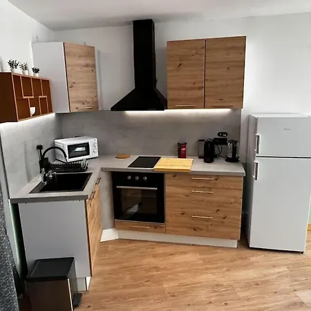 Les Rosiers アパート *